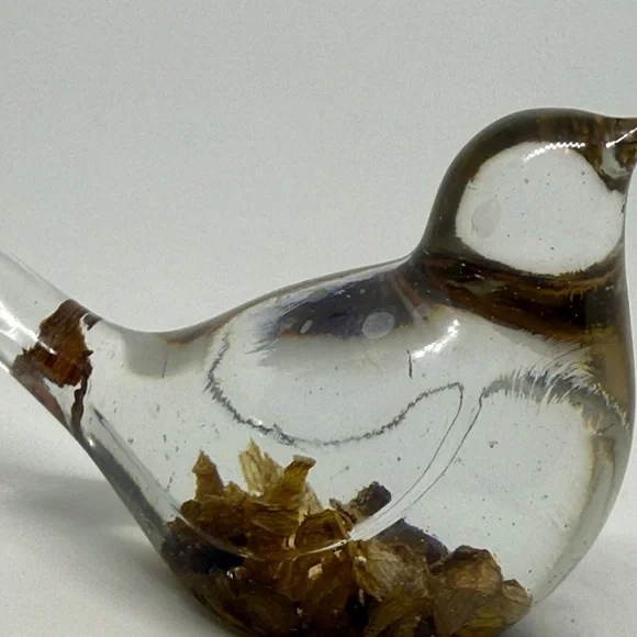 Unique Resin Elegant Bird Figurine - Brown and Clear - Picture 5 of 12